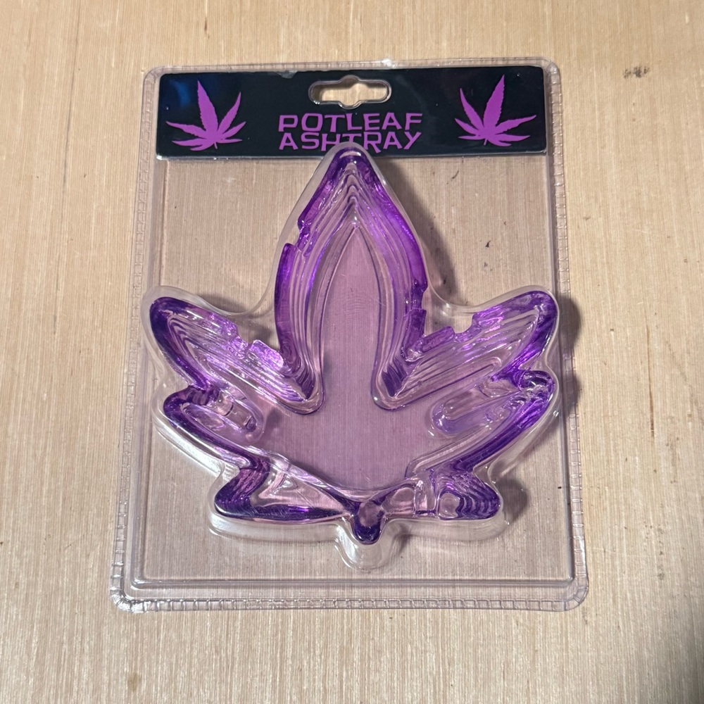 Kheper Games Potleaf Ashtray 2010 Brand New Sealed Purple 4oz Read Description!